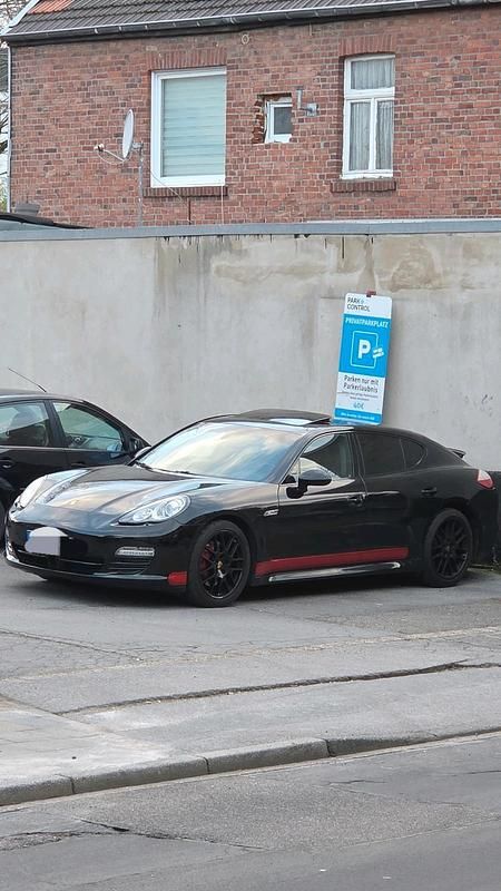 Gebraucht Porsche Panamera 4S 400 PS (294 kW) 2012 Schwarz Limousine