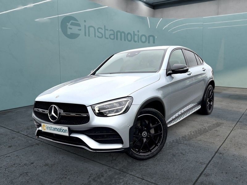 Silber Gebraucht 2022 Mercedes GLC300 AMG line SUV | 74.600 € - Bild 1/3