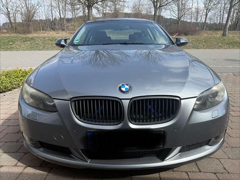 Gebraucht BMW 325 Performance 218 PS (160 kW) 2007 Grau Coupé