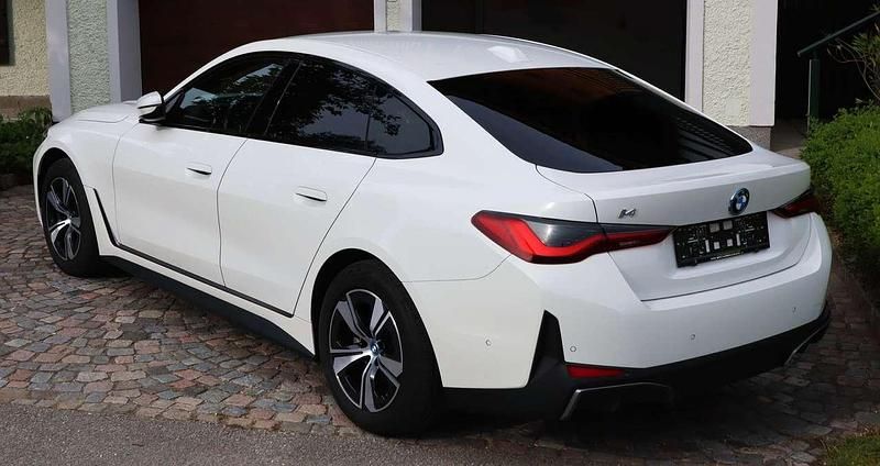 Gebraucht BMW i4 210 kW (286 PS) 2023 Weiß Limousine