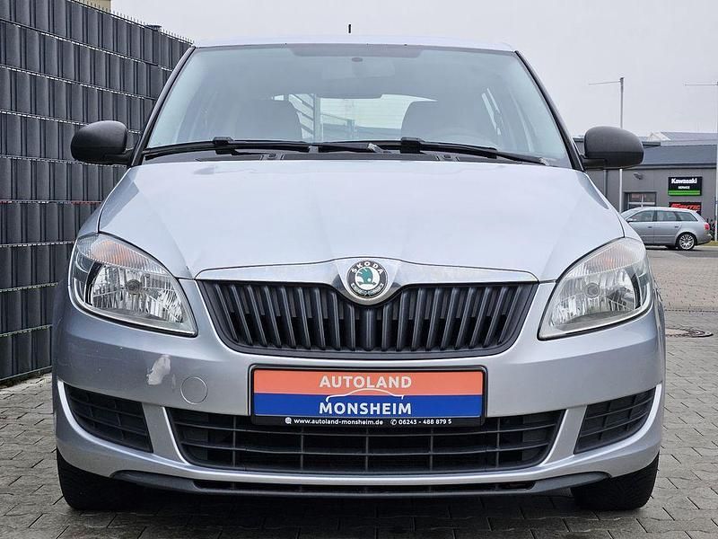 Gebraucht Skoda Fabia Cool Edition 69 PS (50 kW) 2012 Silber Limousine