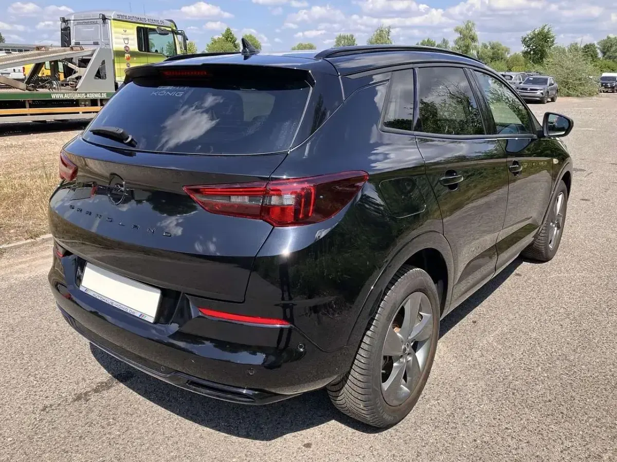 Gebraucht Opel Grandland X 131 PS (96 kW) 2023 Diamant schwarz SUV