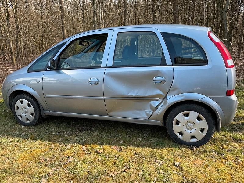 Gebraucht Opel Meriva 101 PS (74 kW) 2005 Andere farben Van / Kleinbus