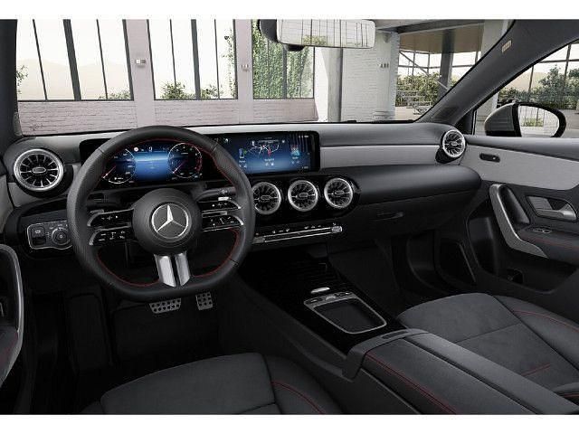Grau / mountaingrau Gebraucht 2025 Mercedes A200 Advanced Plus Limousine | 37.191 € (Teuer) - Bild 1/4