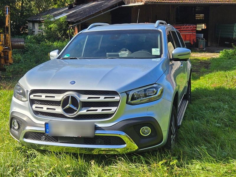 Silber Gebraucht 2018 Mercedes X250 Abholung | 29.999 € (Fairer Preis) - Bild 1/4