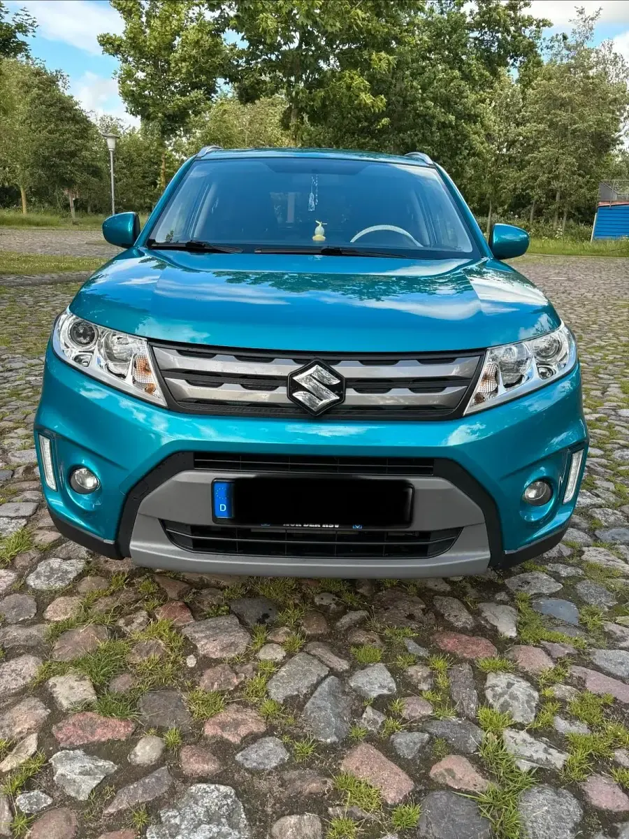 Gebraucht Suzuki Vitara 120 PS (88 kW) 2018 Blau SUV