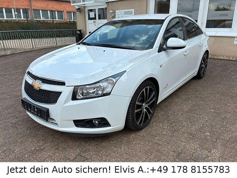 Weiß Gebraucht 2012 Chevrolet Cruze LTZ Limousine | 5.200 € (Fairer Preis) - Bild 1/4