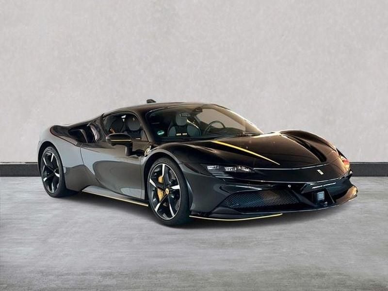 Second-hand Ferrari SF90 1001 CP (736 kW) 2023 Negru Coupe