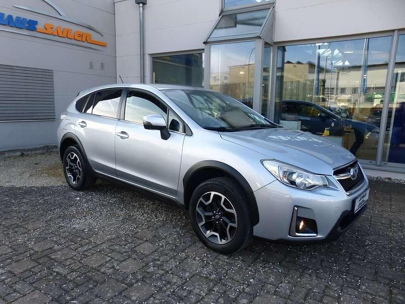 Gebraucht Subaru XV Comfort 147 PS (108 kW) 2016 Ice silver SUV