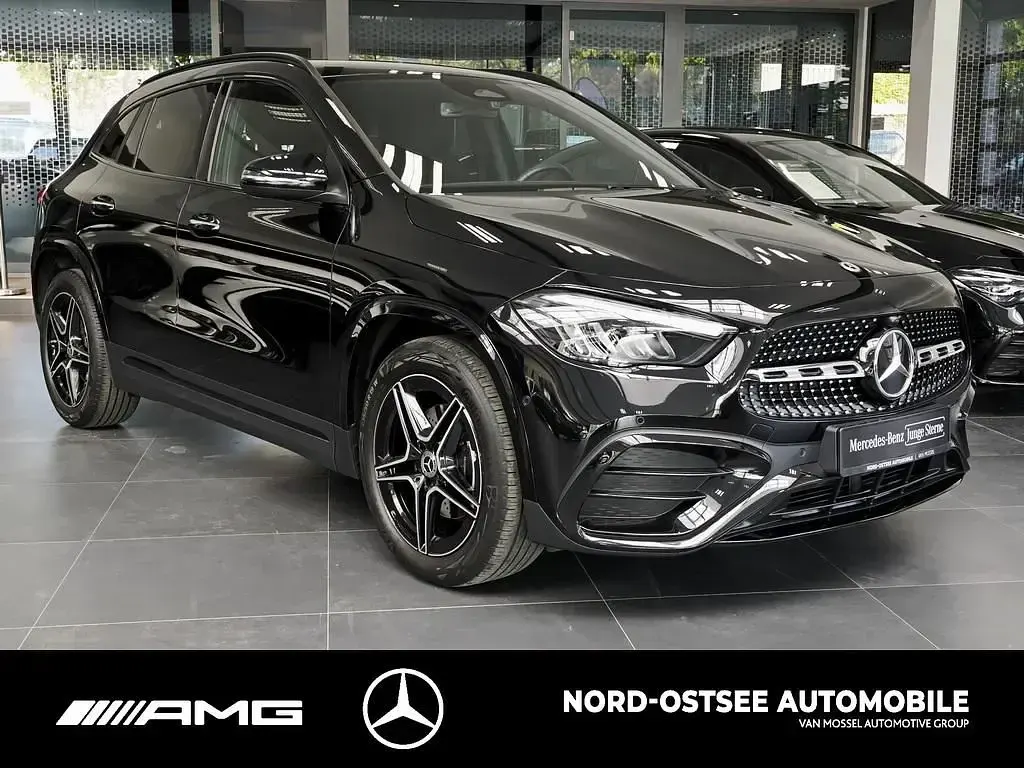 Gebraucht Mercedes GLA220 Advanced Plus 190 PS (139 kW) 2025 Kosmosschwarz metallic SUV