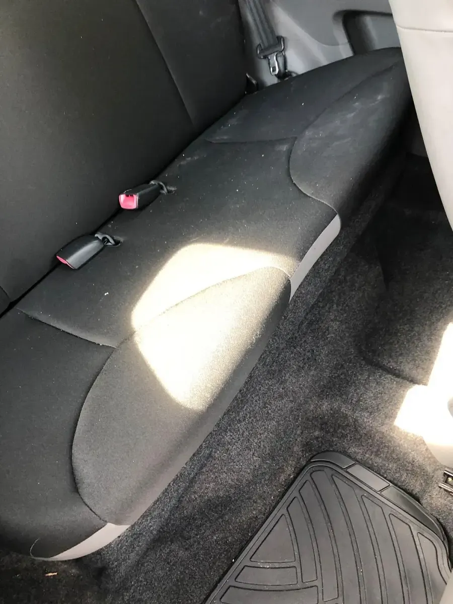 Gebraucht Toyota Aygo 68 PS (50 kW) 2011 Weiß Kleinwagen