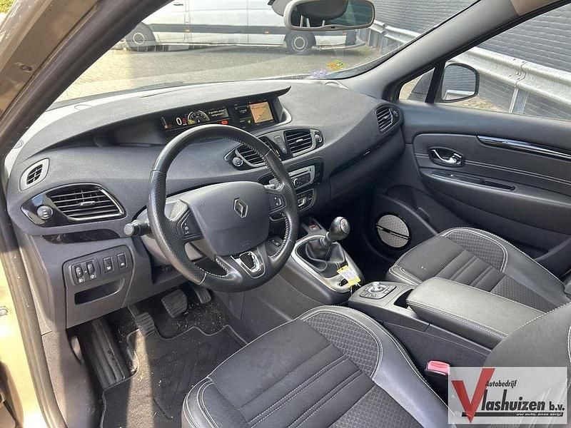 Gebraucht Renault Scénic III Bose Edition 116 PS (85 kW) 2015 Braun Van / Kleinbus