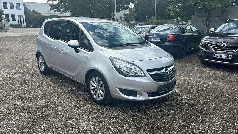 Silber Gebraucht 2016 Opel Meriva drive Van / Kleinbus | 7.870 € (Fairer Preis) - Bild 1/4