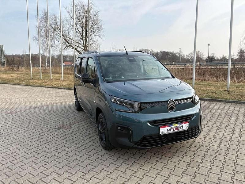 Neu Citroën Berlingo 130 PS (95 kW) 2026 Kiamablau Van / Kleinbus