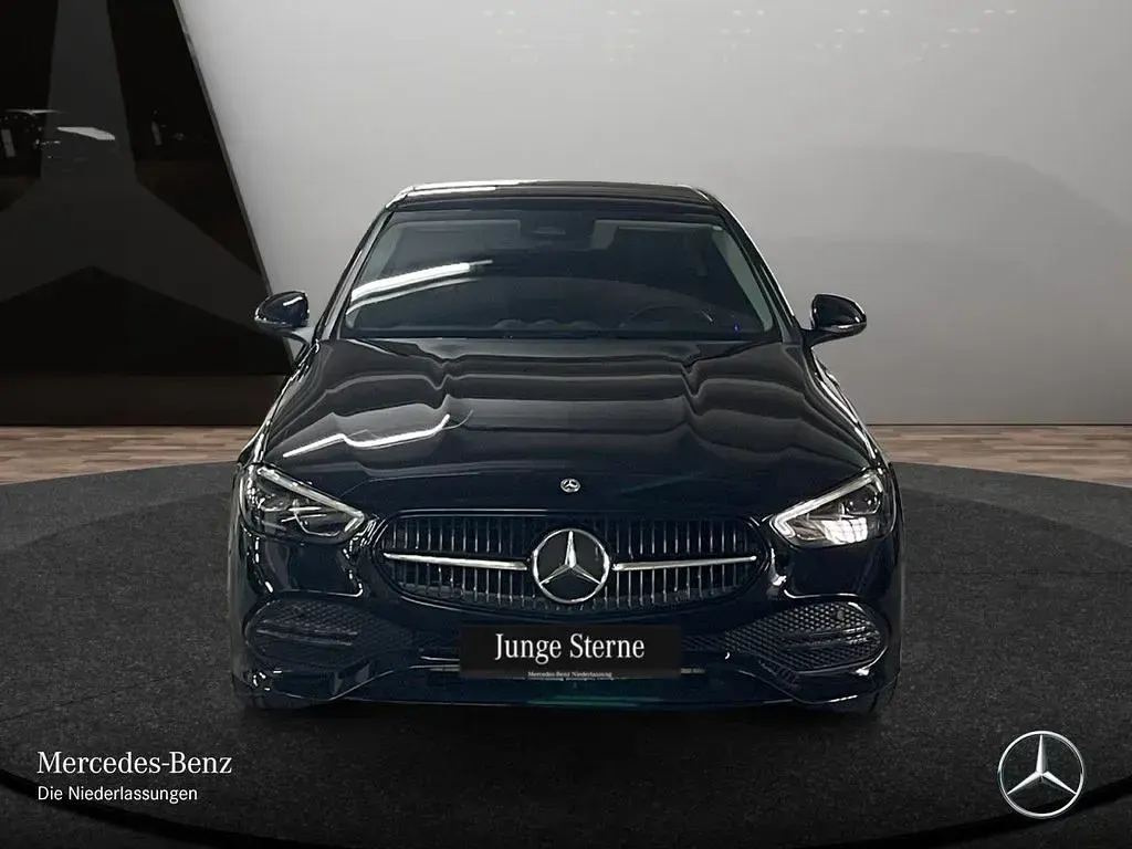 Gebraucht Mercedes C300 Night 265 PS (194 kW) 2023 Schwarz Limousine