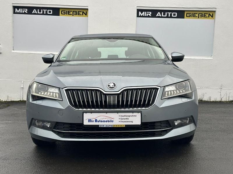 Gebraucht Skoda Superb Style 150 PS (110 kW) 2016 Grau Limousine