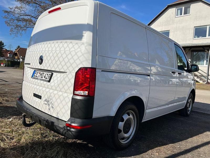 Gebraucht VW Transporter 150 PS (110 kW) 2019 Weiß Van