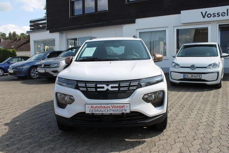 Weiss Gebraucht 2023 Dacia Spring Extreme Kleinwagen | 13.900 € (Fairer Preis) - Bild 1/4