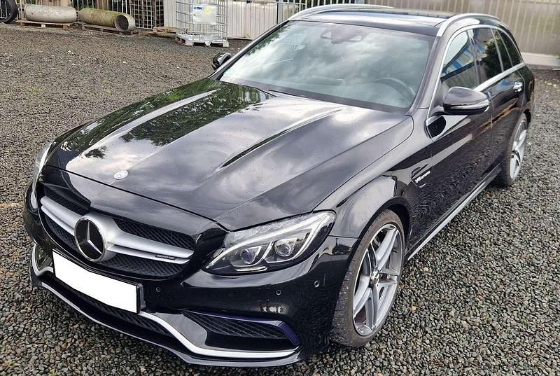 Schwarz Gebraucht 2015 Mercedes C63 AMG AMG Kombi | 35.200 € (Etwas zu teuer) - Bild 1/4