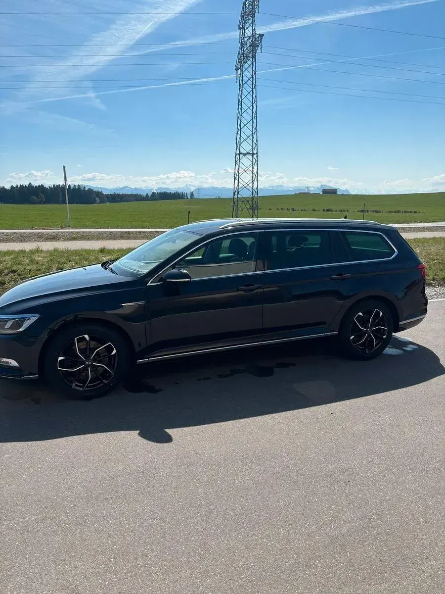 Gebraucht VW Passat Highline 239 PS (175 kW) 2016 Schwarz Kombi
