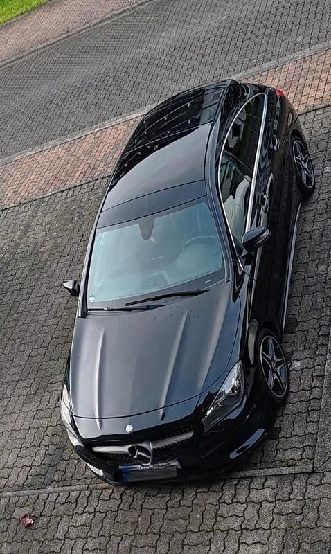 Schwarz Gebraucht 2016 Mercedes CLA200 Shooting Brake AMG Kombi | 15.500 € (Fairer Preis) - Bild 1/1