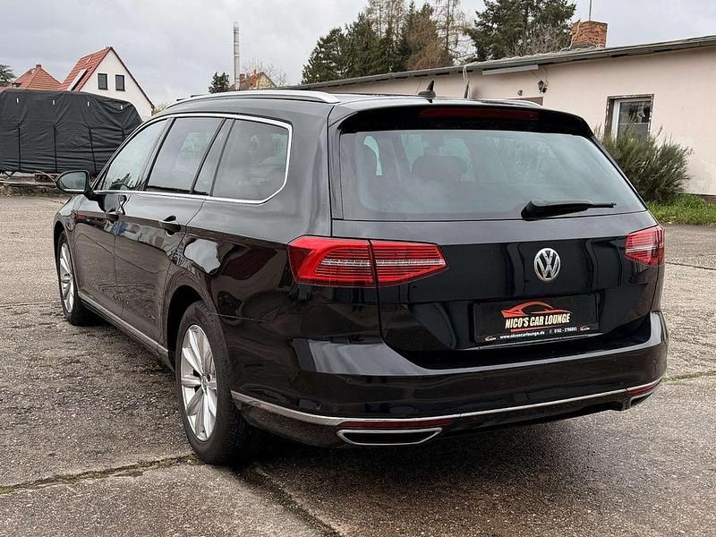 Gebraucht VW Passat Highline 190 PS (139 kW) 2017 Deep black perleffekt Kombi