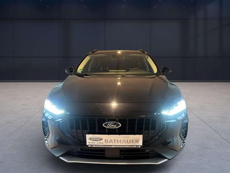 Gebraucht Ford Focus Active X 125 PS (91 kW) 2025 Obsidianschwarz Limousine