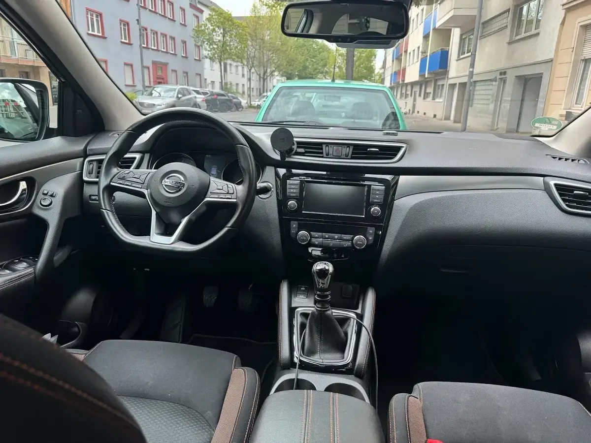 Gebraucht Nissan Qashqai N-Motion 159 PS (116 kW) 2019 Grau SUV