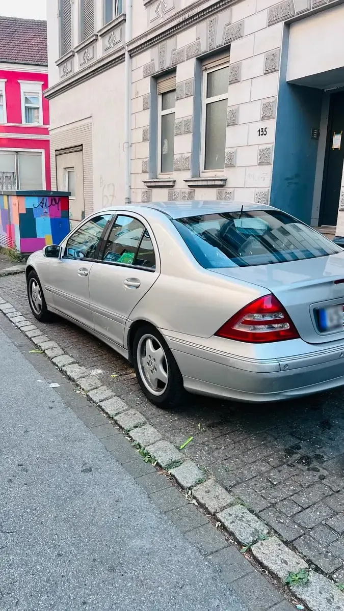 Gebraucht Mercedes C270 125 PS (91 kW) 2001 Grau Limousine