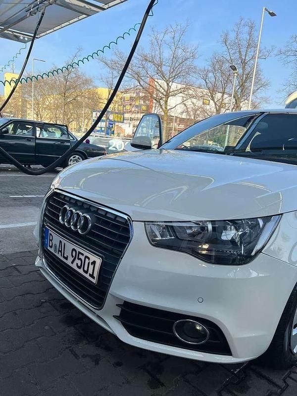 Gebraucht Audi A1 166 PS (122 kW) 2010 Weiß Kleinwagen