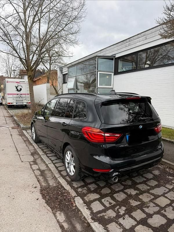 Second-hand BMW 218 150 CP (110 kW) 2015 Negru Break