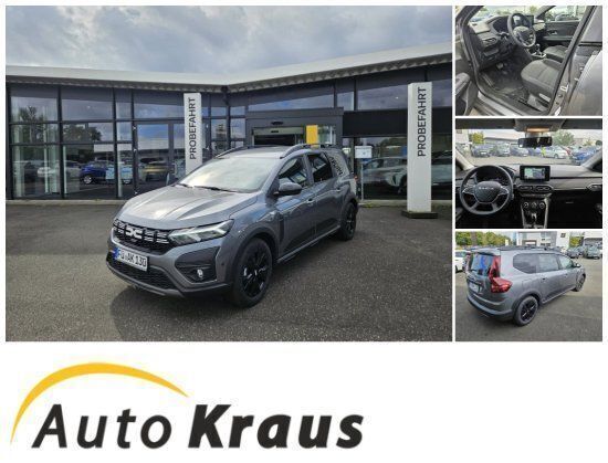 Grau Gebraucht 2023 Dacia Jogger Extreme Van / Kleinbus | 27.190 € (Etwas zu teuer) - Bild 1/4