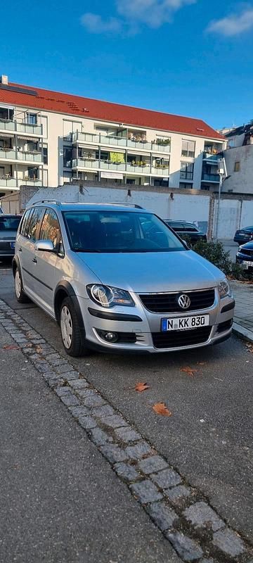 Silber Gebraucht 2007 VW Touran Cross Van / Kleinbus | 4.400 € (Superpreis) - Bild 1/4