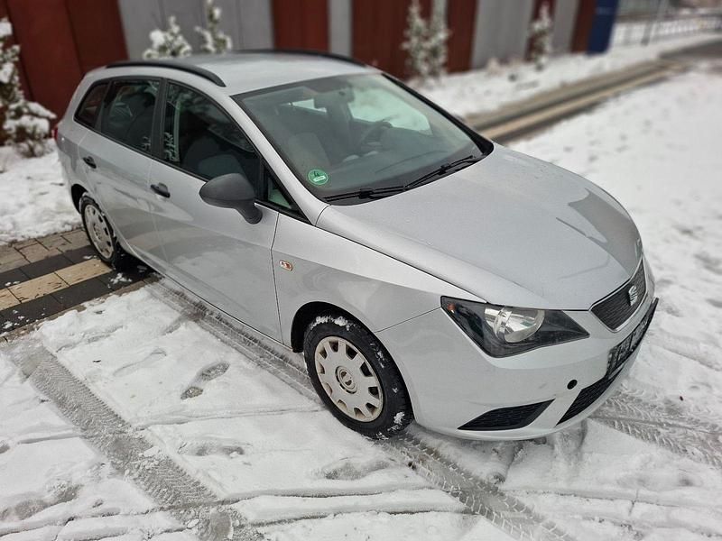 Silber Gebraucht 2013 Seat Ibiza ST Kombi | 2.499 € (Guter Preis) - Bild 1/4