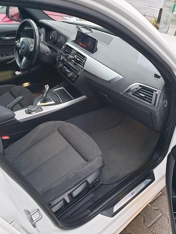 Gebraucht BMW 118 150 PS (110 kW) 2018 Weiß Kleinwagen