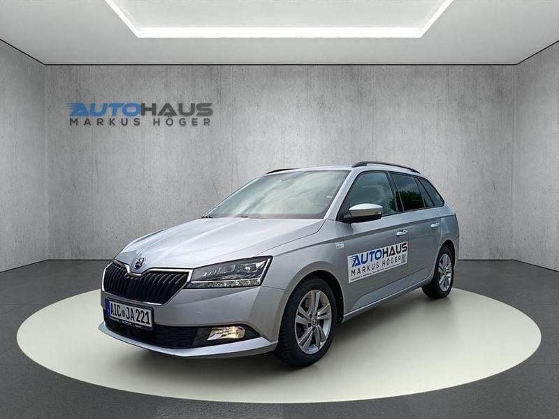 Brilliantsilber metallic Gebraucht 2021 Skoda Fabia ScoutLine Kleinwagen | 17.290 € (Etwas zu teuer) - Bild 1/4