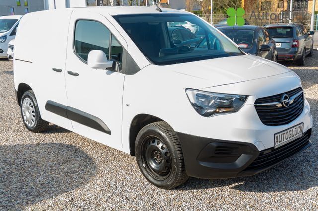 Jade weiss/arktis weiss Gebraucht 2020 Opel Combo Edition Van / Kleinbus | 11.990 € (Fairer Preis) - Bild 1/4