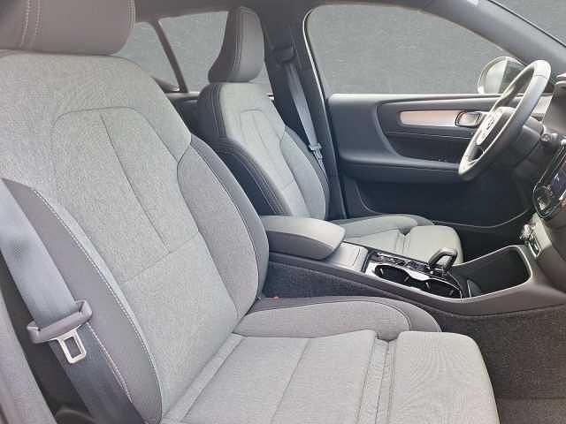 Gebraucht Volvo XC40 145 PS (106 kW) 2025 SUV