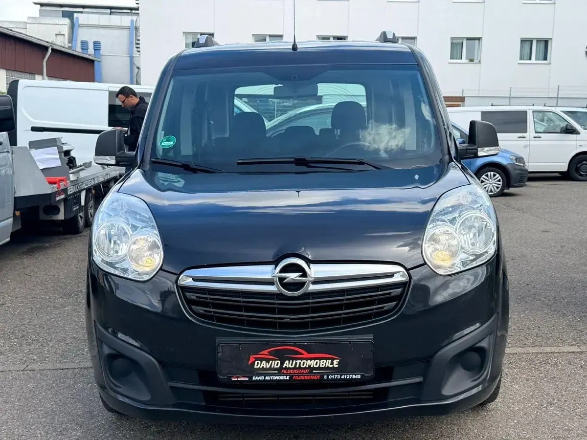 Gebraucht Opel Combo 105 PS (77 kW) 2017 Schwarz Van / Kleinbus