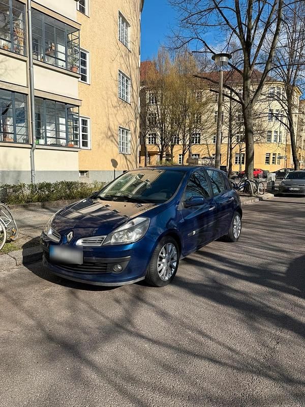 Gebraucht Renault Clio II 80 PS (58 kW) 2008 Blau Kleinwagen