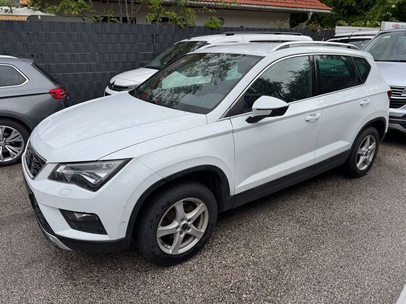 Weiß Gebraucht 2016 Seat Ateca 4Drive SUV | 11.500 € (Superpreis) - Bild 1/4