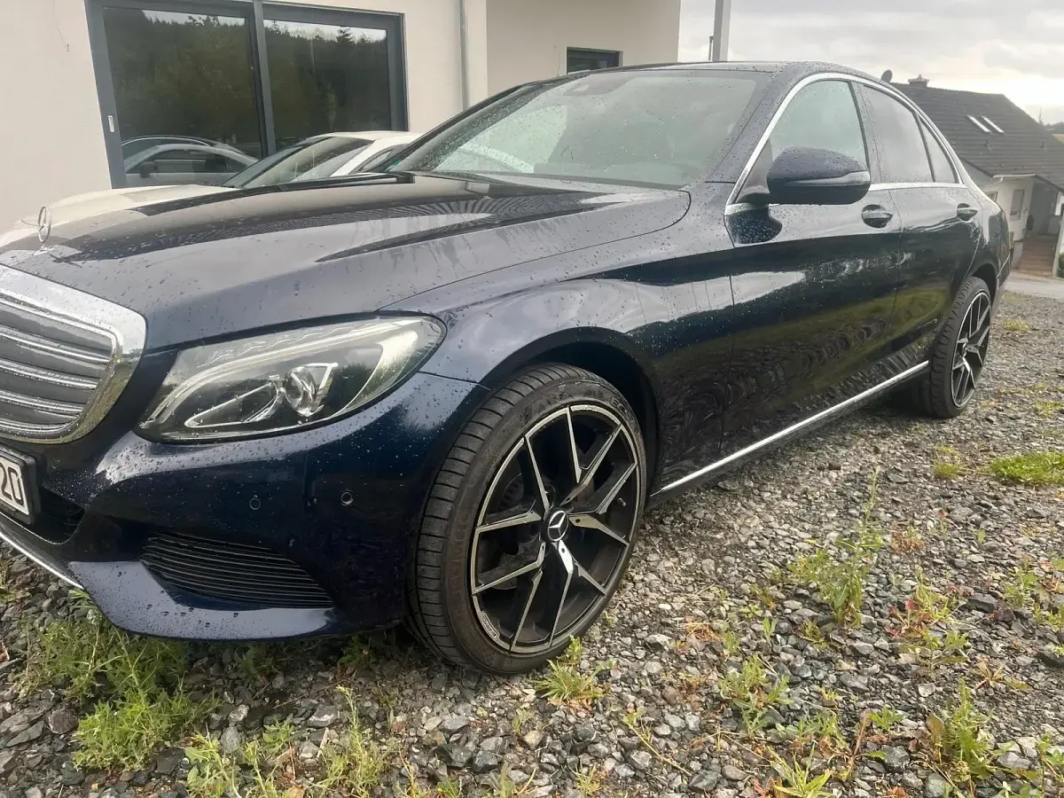 Gebraucht Mercedes C400 333 PS (244 kW) 2017 Blau Limousine