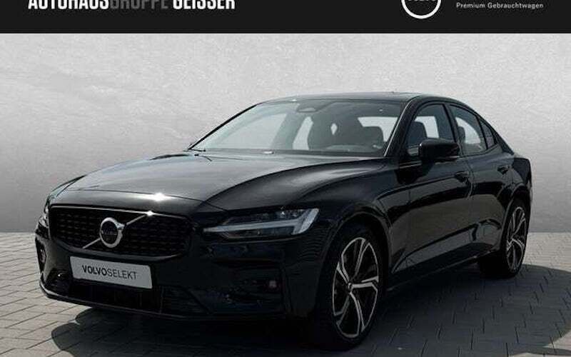 Onyx schwarz Gebraucht 2023 Volvo S60 Ultimate Limousine | 44.890 € (Teuer) - Bild 1/4