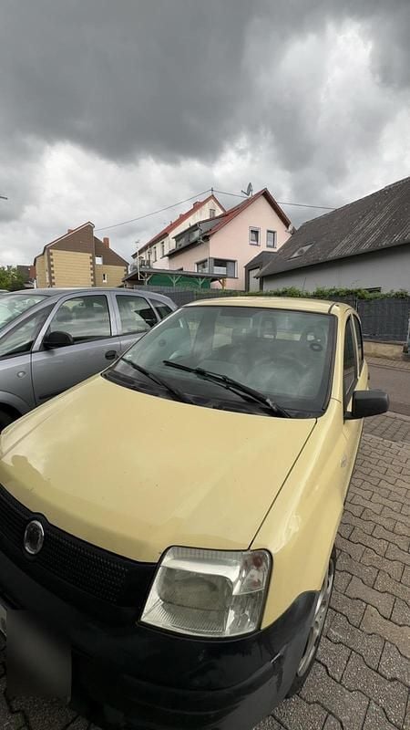 Gelb Gebraucht 2009 Fiat Panda Kleinwagen | 1.000 € (Superpreis) - Bild 1/4