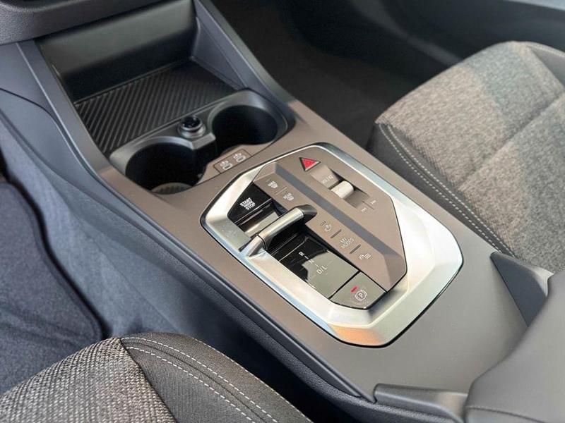 Neu BMW 120 Performance 170 PS (125 kW) 2026 Blau Kleinwagen