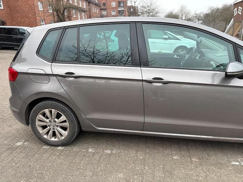 Gebraucht VW Golf VII 110 PS (80 kW) 2014 Kleinwagen