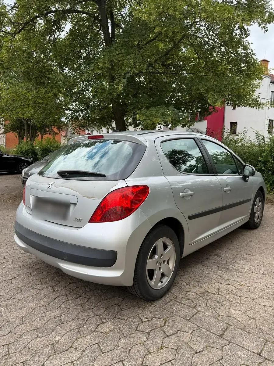 Gebraucht Peugeot 207 95 PS (69 kW) 2007 Grau Kleinwagen