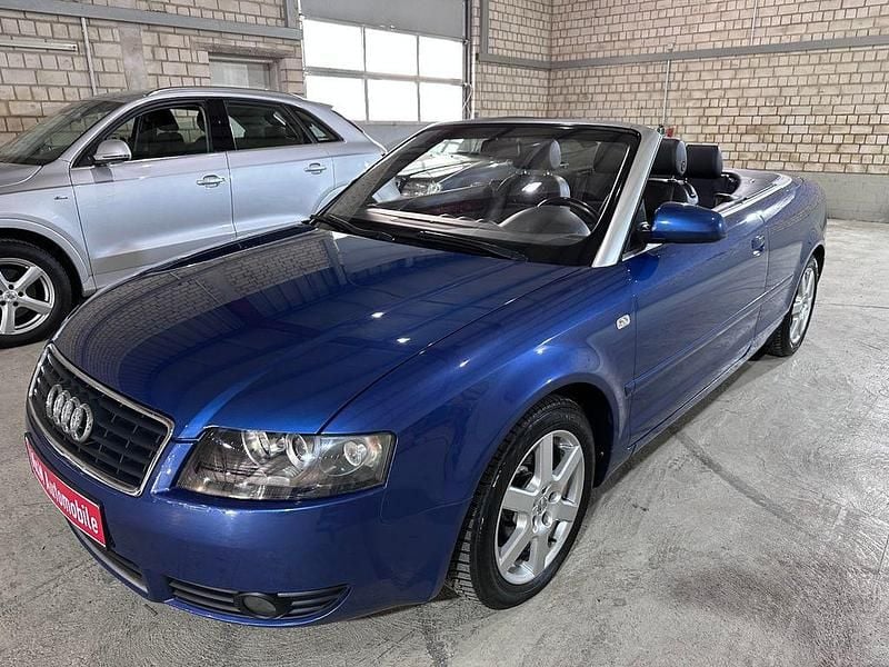Blau Gebraucht 2004 Audi A4 Cabriolet Cabrio | 6.750 € (Fairer Preis) - Bild 1/4