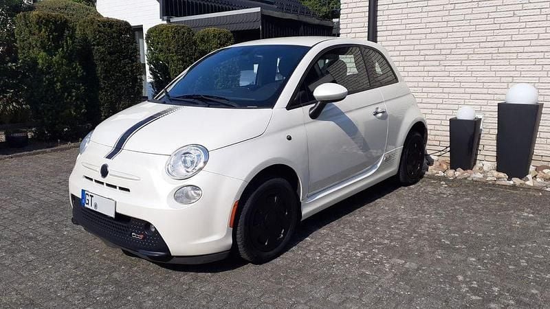 Gebraucht Fiat 500e Abarth 83 kW (113 PS) 2016 Weiß Kleinwagen