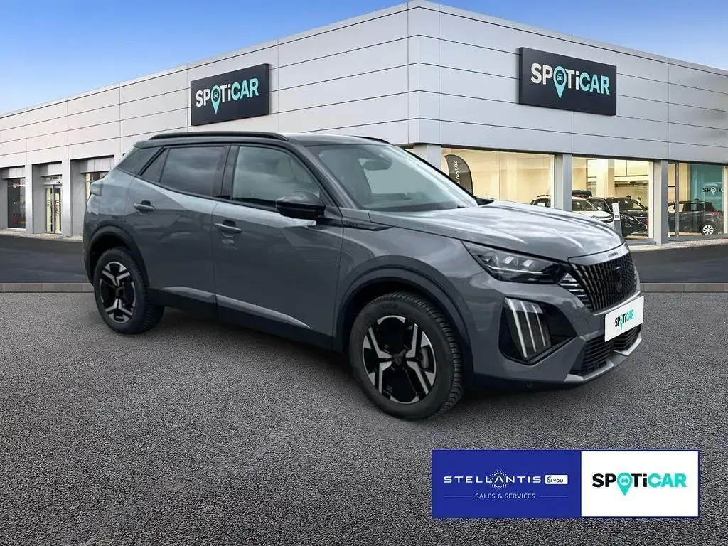 Gebraucht Peugeot 2008 GT 131 PS (96 kW) 2024 Grau SUV